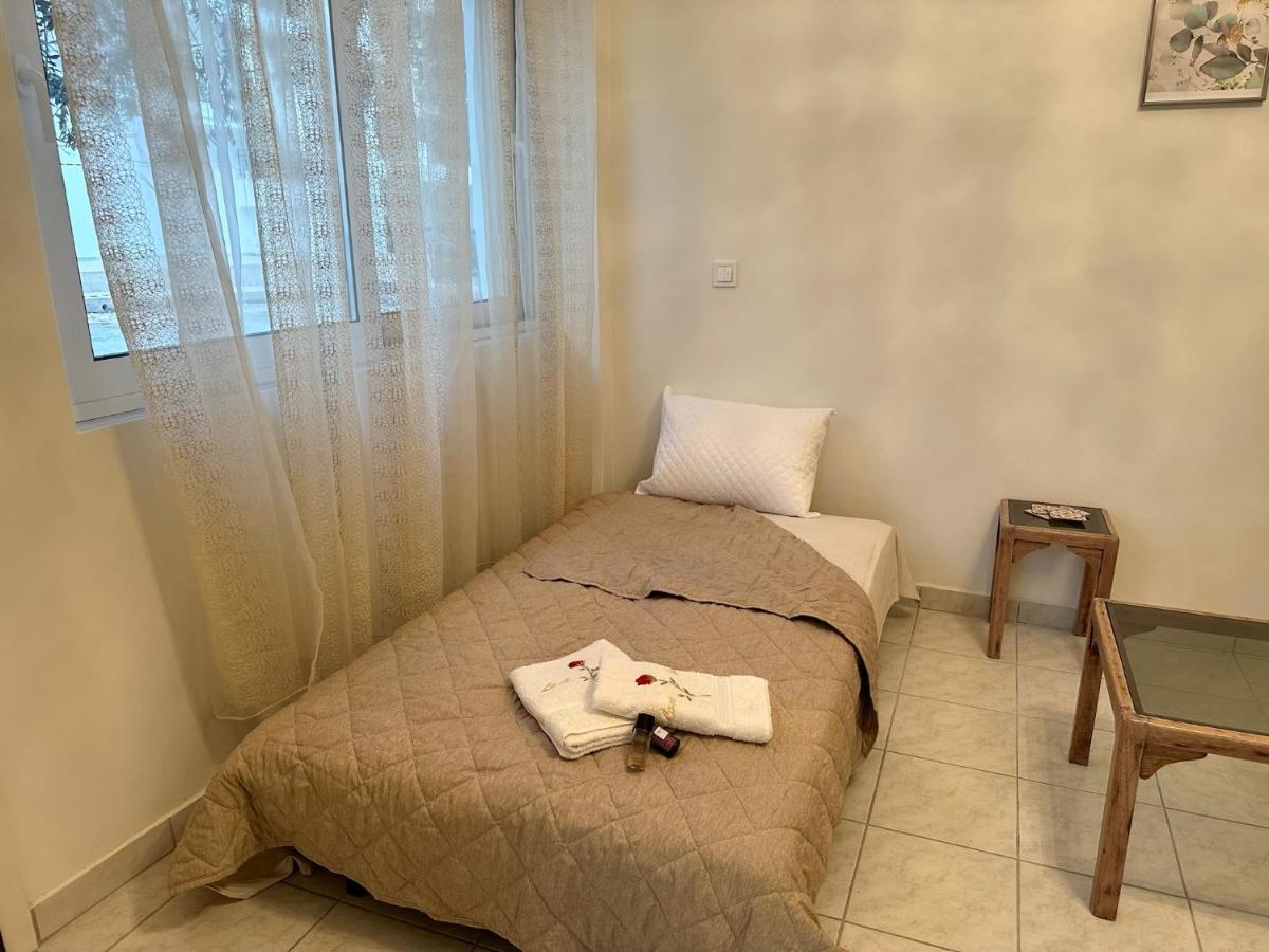 Piraiki Coastal Accommodation พีเรียส ภายนอก รูปภาพ