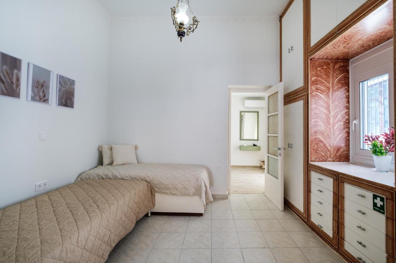Piraiki Coastal Accommodation พีเรียส ภายนอก รูปภาพ