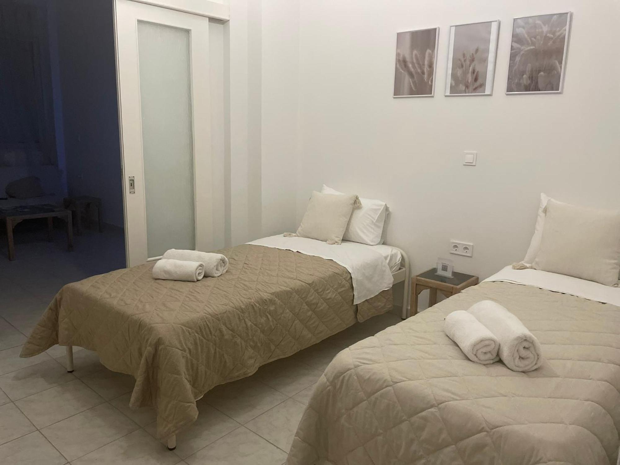 Piraiki Coastal Accommodation พีเรียส ภายนอก รูปภาพ
