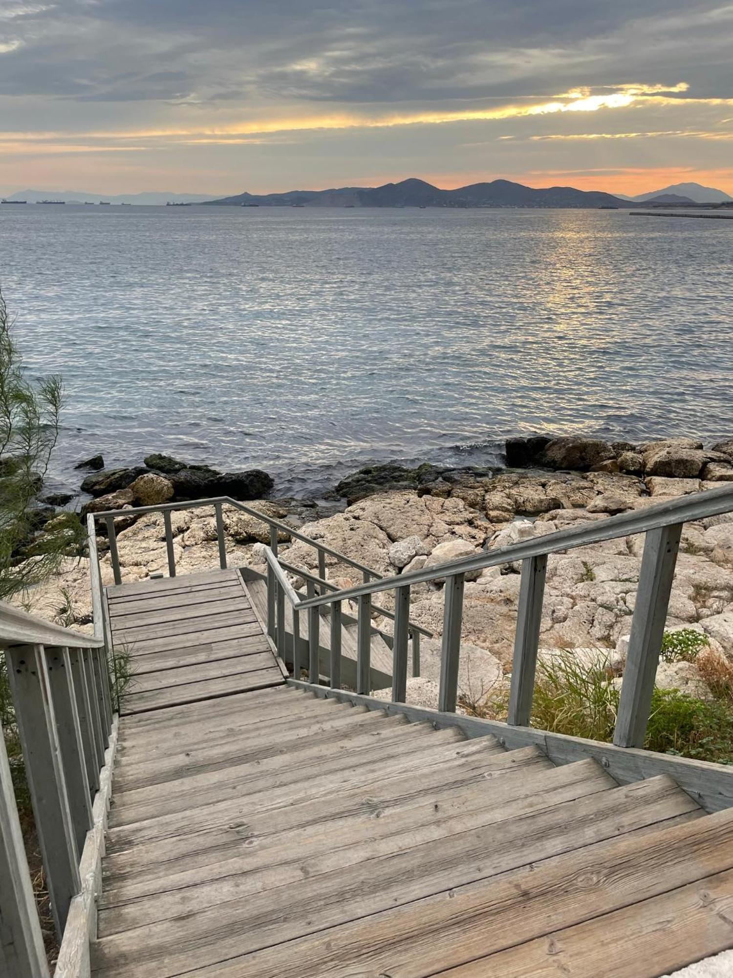 Piraiki Coastal Accommodation พีเรียส ภายนอก รูปภาพ